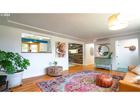 2470 Mcmillan Street Eugene OR 97405