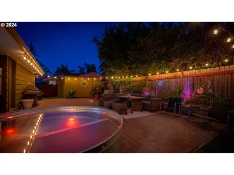 2470 Mcmillan Street Eugene OR 97405