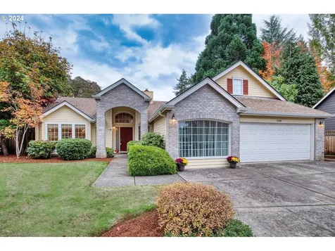 3380 NE Sunburst Avenue Hillsboro OR 97124