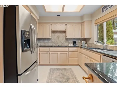 3380 NE Sunburst Avenue Hillsboro OR 97124