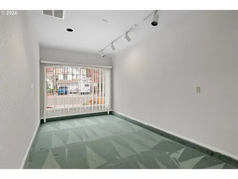 3380 NE Sunburst Avenue Hillsboro OR 97124