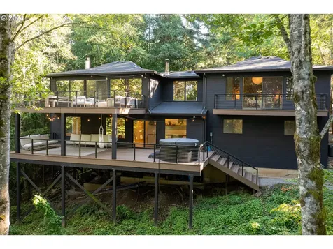 9468 Sw 62nd Drive Portland OR 97219