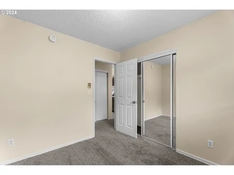 626 628 N Watts Street Portland OR 97217