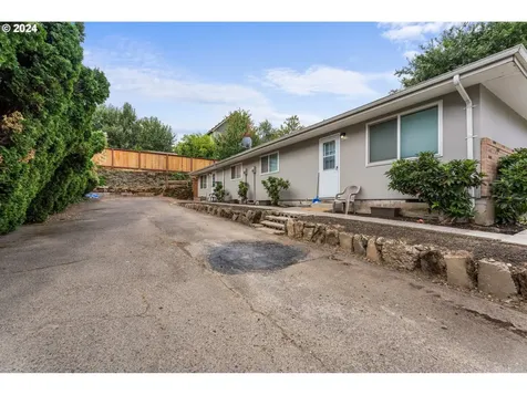626 628 N Watts Street Portland OR 97217