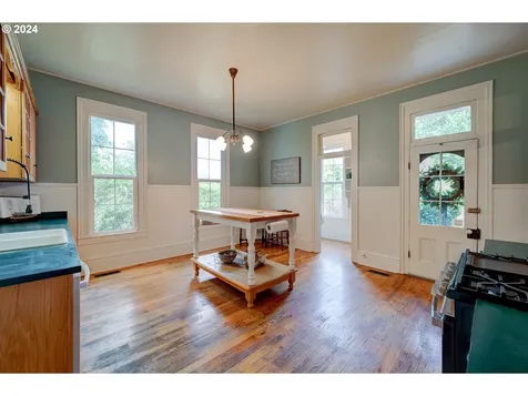 31838 Fayetteville Drive Shedd OR 97377