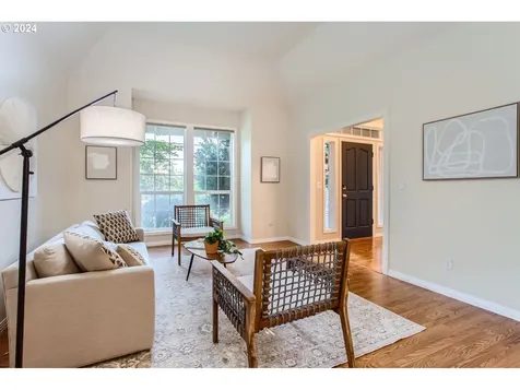 3912 Nw Loy Court Portland OR 97229