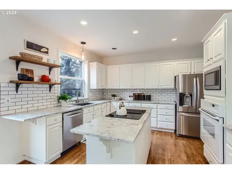 3912 Nw Loy Court Portland OR 97229