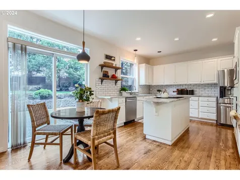 3912 Nw Loy Court Portland OR 97229