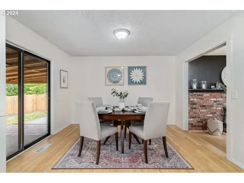 16001 Ne Morris Court Portland OR 97230