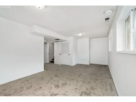 16001 Ne Morris Court Portland OR 97230