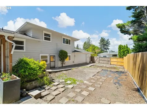 16001 Ne Morris Court Portland OR 97230