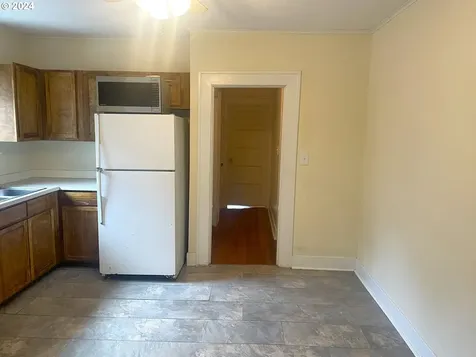844 8th Terrace Coos Bay OR 97420