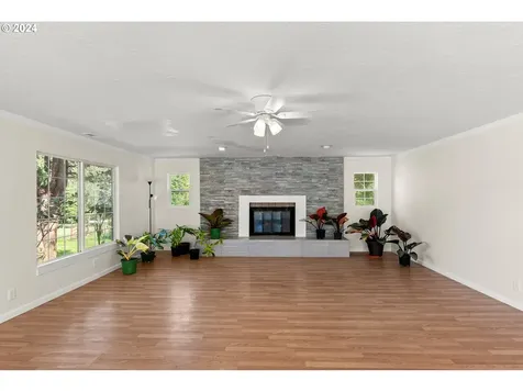 72523 Apiary Road Rainier OR 97048