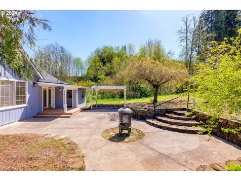 72523 Apiary Road Rainier OR 97048