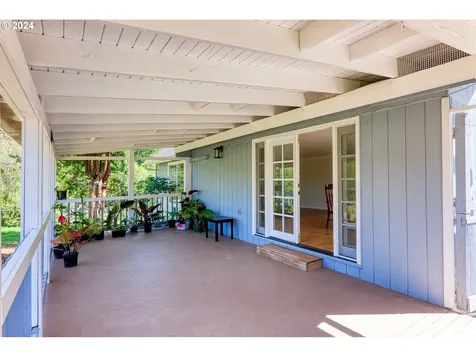 72523 Apiary Road Rainier OR 97048