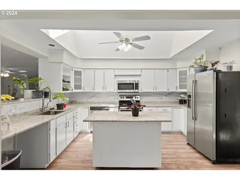 72523 Apiary Road Rainier OR 97048