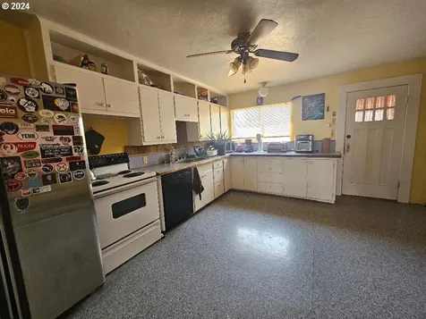 81958 E Wapinitia Road Maupin OR 97037