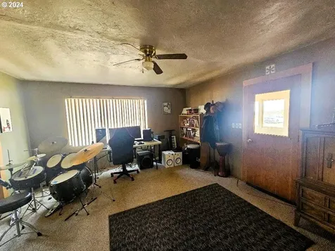 81958 E Wapinitia Road Maupin OR 97037