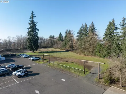 1198 SW 1st Avenue Canby OR 97013