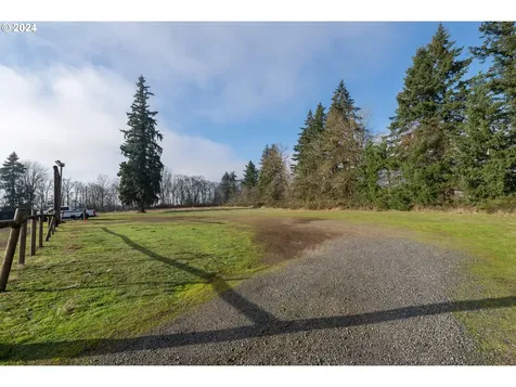 1198 SW 1st Avenue Canby OR 97013