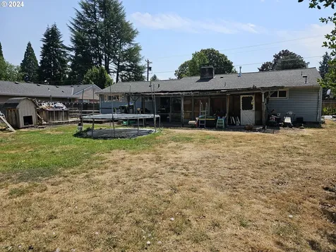 649 Ne Grant Street Hillsboro OR 97124