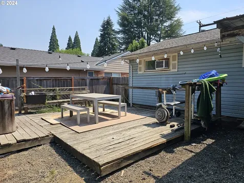 649 Ne Grant Street Hillsboro OR 97124