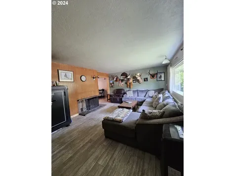649 Ne Grant Street Hillsboro OR 97124