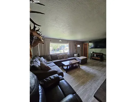 649 Ne Grant Street Hillsboro OR 97124