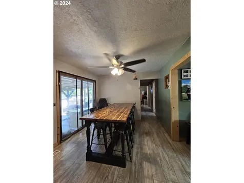 649 Ne Grant Street Hillsboro OR 97124
