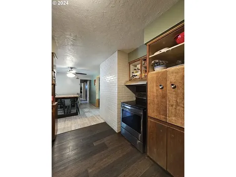 649 Ne Grant Street Hillsboro OR 97124