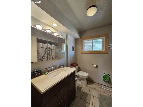649 Ne Grant Street Hillsboro OR 97124