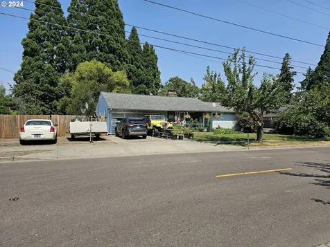 649 Ne Grant Street Hillsboro OR 97124