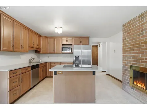 403 NE 134th Place Portland OR 97230