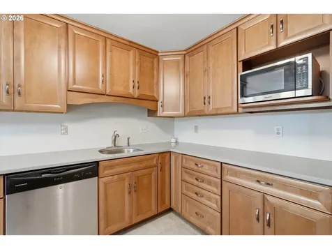 403 NE 134th Place Portland OR 97230