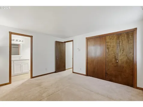 403 NE 134th Place Portland OR 97230