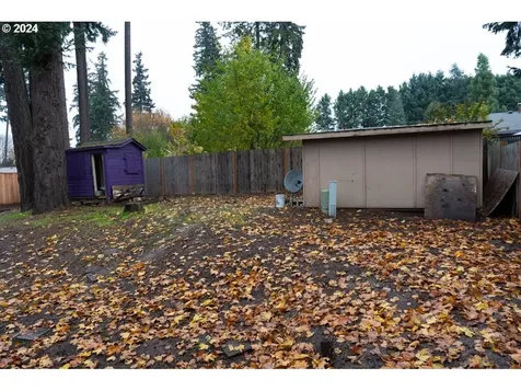 1047 SE Fir Grove Loop Hillsboro OR 97123