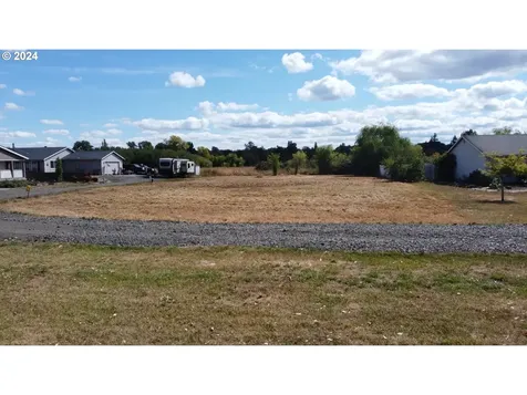 487 NW Richard Street Sheridan OR 97378