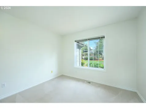 1915 Nw Wallace Road Mcminnville OR 97128