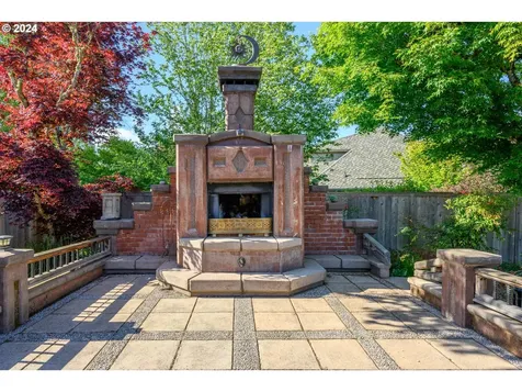 1915 Nw Wallace Road Mcminnville OR 97128