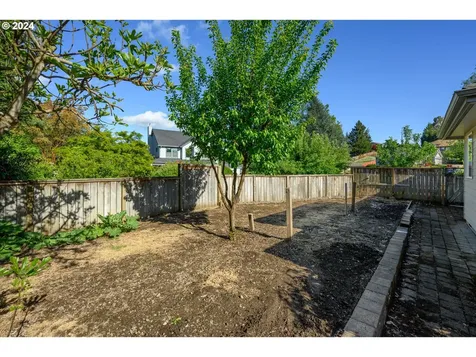 1915 Nw Wallace Road Mcminnville OR 97128
