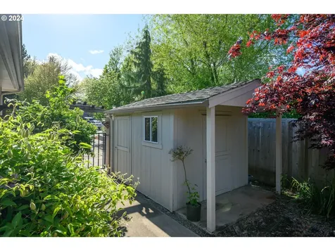1915 Nw Wallace Road Mcminnville OR 97128