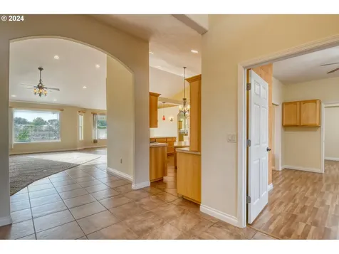 798 W Sandpiper Avenue Hermiston OR 97838