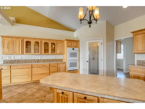 798 W Sandpiper Avenue Hermiston OR 97838