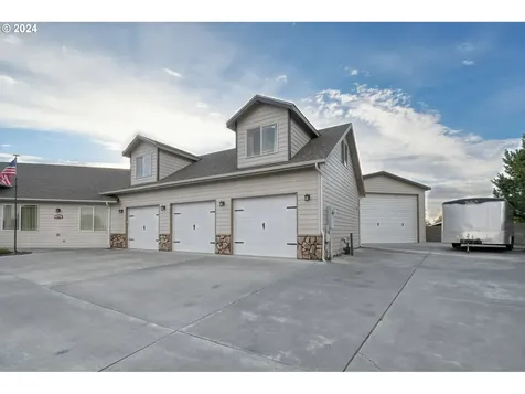 798 W Sandpiper Avenue Hermiston OR 97838