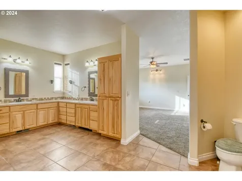 798 W Sandpiper Avenue Hermiston OR 97838