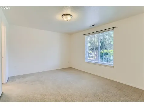 3593 Ne Hembree Street Mcminnville OR 97128