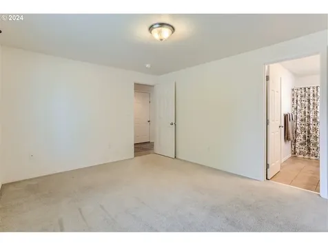 3593 Ne Hembree Street Mcminnville OR 97128