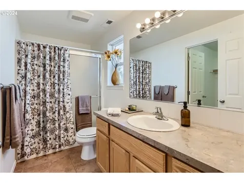3593 Ne Hembree Street Mcminnville OR 97128
