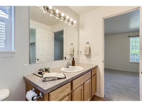 3593 Ne Hembree Street Mcminnville OR 97128