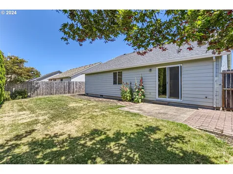 3593 Ne Hembree Street Mcminnville OR 97128